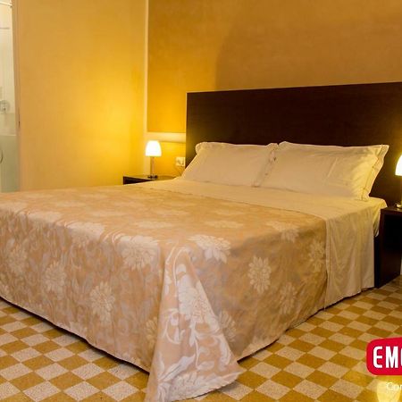 Relais Del Borgo Hotel&Spa 4 Stelle Staffolo Exterior foto